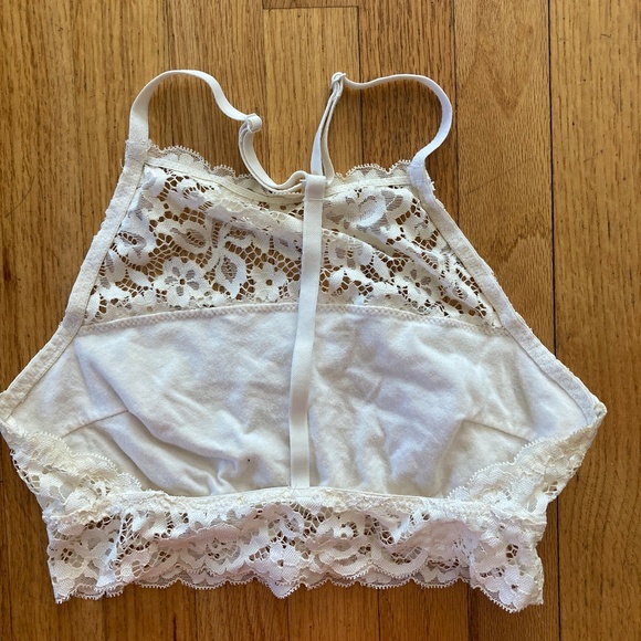 3/$15 Cream Lace Bralette with T back, Cropped - Picture 3 of 8